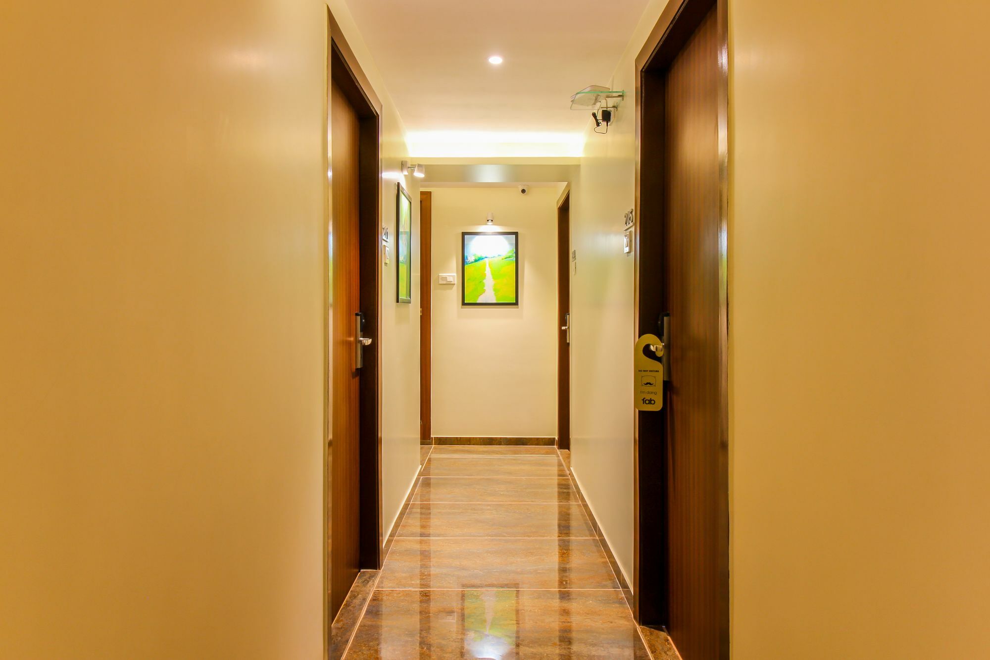 Fluorescent By Bizzgrow Hotels International Airport - Formerly Known As Byaris International Mumbai Luaran gambar