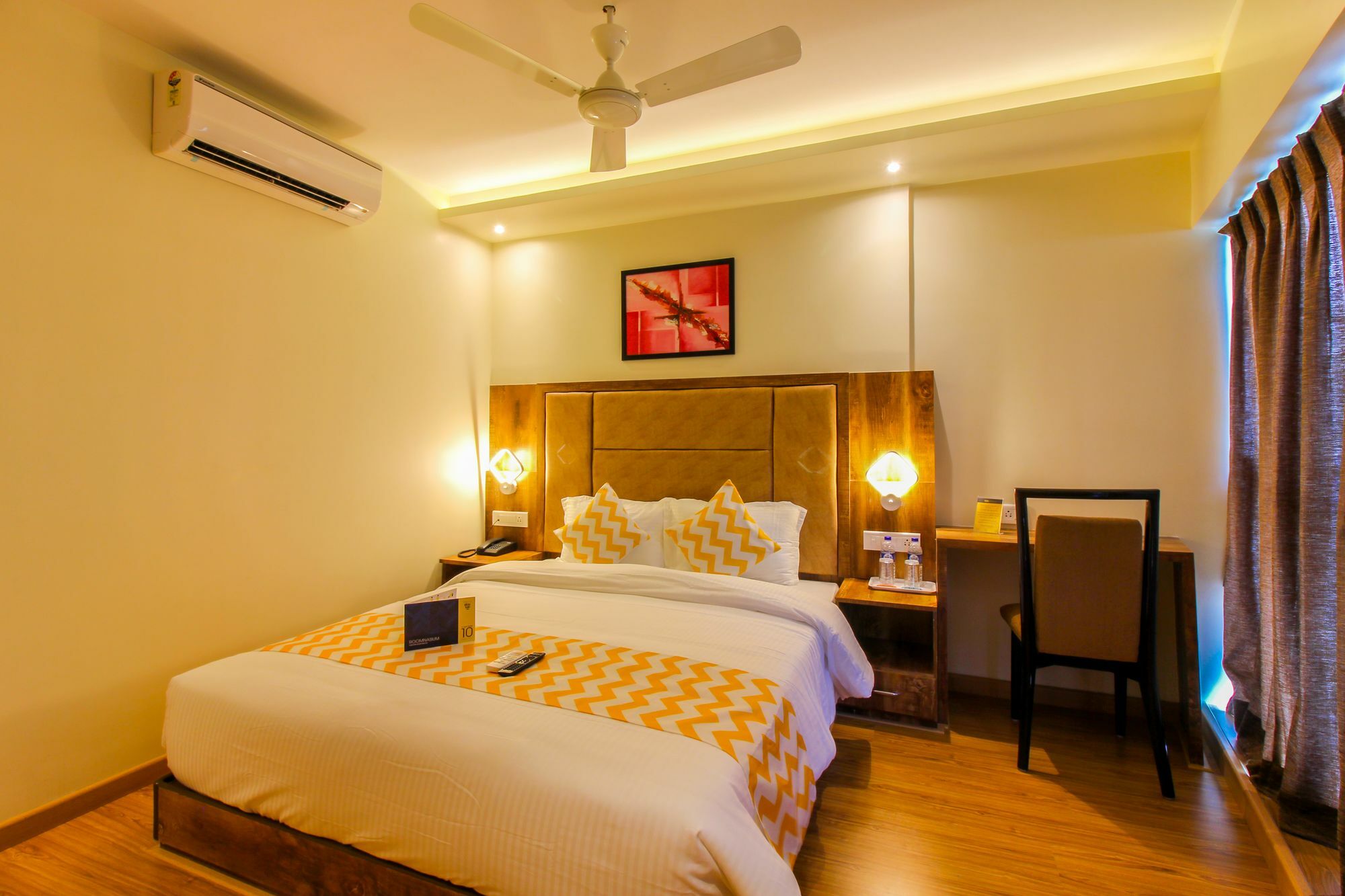 Fluorescent By Bizzgrow Hotels International Airport - Formerly Known As Byaris International Mumbai Luaran gambar