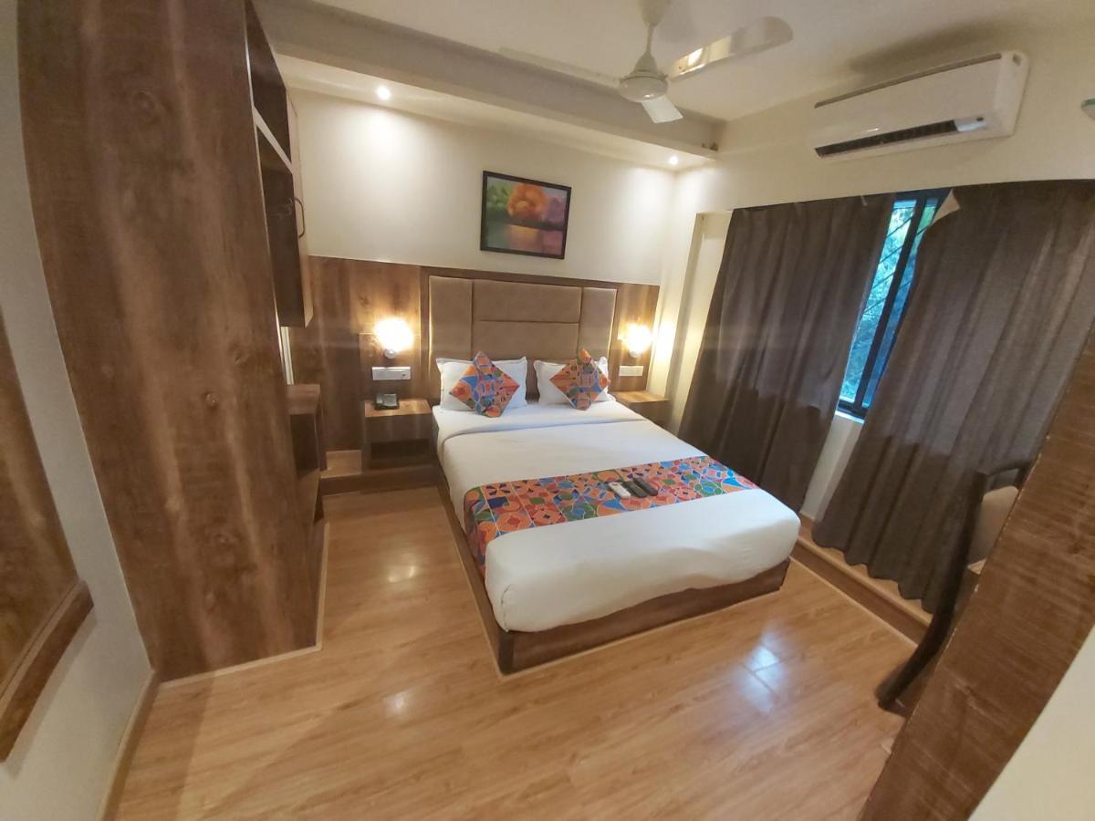 Fluorescent By Bizzgrow Hotels International Airport - Formerly Known As Byaris International Mumbai Luaran gambar