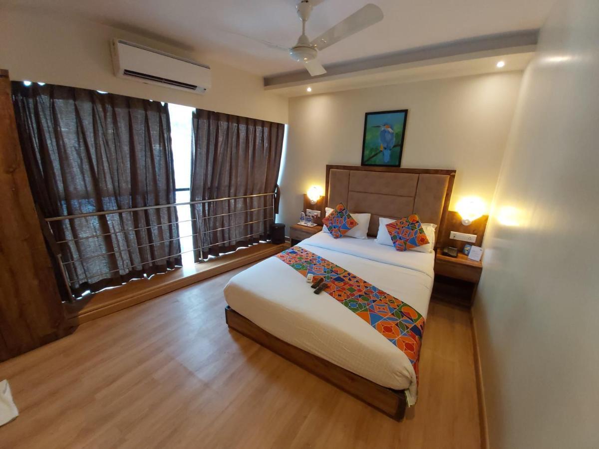 Fluorescent By Bizzgrow Hotels International Airport - Formerly Known As Byaris International Mumbai Luaran gambar