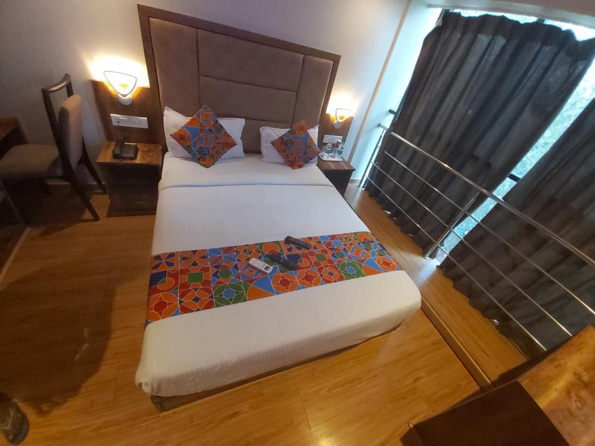 Fluorescent By Bizzgrow Hotels International Airport - Formerly Known As Byaris International Mumbai Luaran gambar